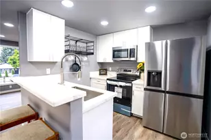 8553 S 123rd Pl, Seattle, WA 98178 - Photo 4