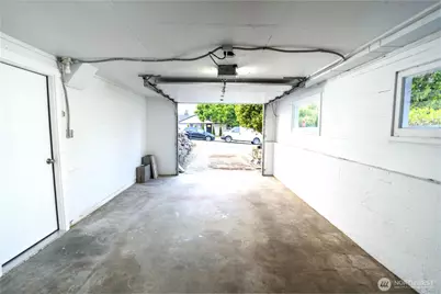 8553 S 123rd Place, Seattle, WA 98178 - Photo 8