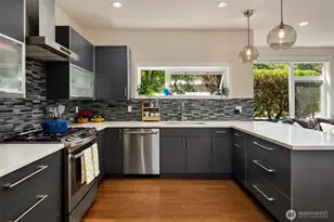 1754 Valentine Pl S, Seattle, WA 98144 - Photo 6
