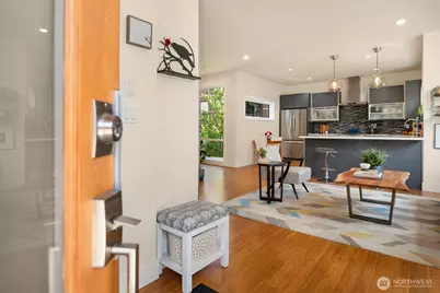 1754 Valentine Place S, Seattle, WA 98144 - Photo 2
