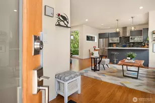 1754 Valentine Pl S, Seattle, WA 98144 - Photo 2