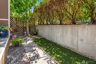 1754 Valentine Pl S, Seattle, WA 98144 - Photo 26