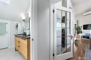3835 Fremont Ave N, Seattle, WA 98103 - Photo 20