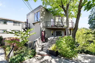 3835 Fremont Avenue N #3, Seattle, WA 98103 - Photo 2