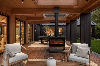 10147 NE Roberts Road, Bainbridge Island, WA 98110 - Photo 18
