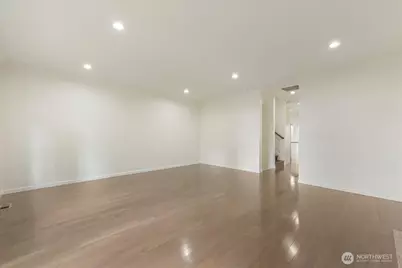 12722 35th Ave House D NE, Seattle, WA 98125 - Photo 22