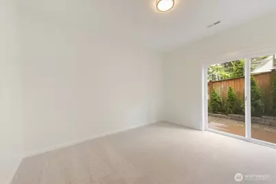 12722 35th Ave House D NE, Seattle, WA 98125 - Photo 34