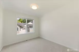 12722 35th Ave House D NE, Seattle, WA 98125 - Photo 26