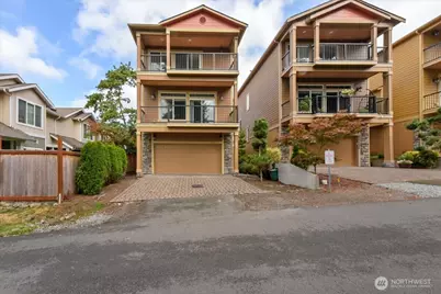 12722 35th Ave House D NE, Seattle, WA 98125 - Photo 1