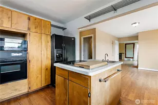 4215 51st Ave S, Seattle, WA 98118 - Photo 8