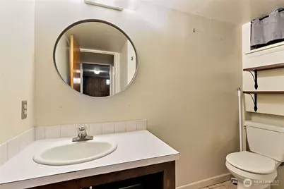 4215 51st Avenue S, Seattle, WA 98118 - Photo 14