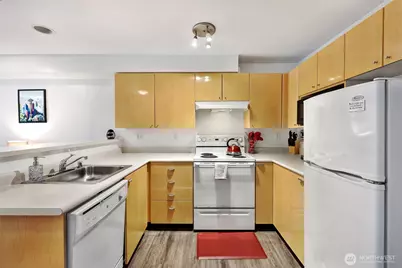 425 Vine Street #510, Seattle, WA 98121 - Photo 10