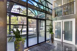 425 Vine St, Seattle, WA 98121 - Photo 2