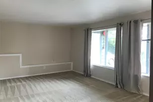 9717 Danwood Ln, Silverdale, WA 98383 - Photo 2