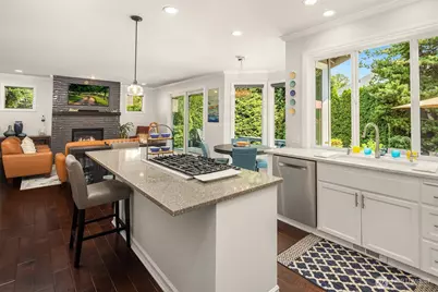 2836 277th Terrace SE, Sammamish, WA 98075 - Photo 12
