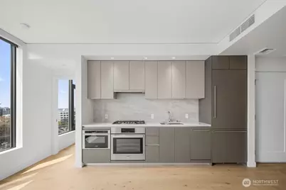 2510 6th Avenue #1107, Seattle, WA 98121 - Photo 12