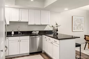 4283 152nd Ct SE, Bellevue, WA 98006 - Photo 10