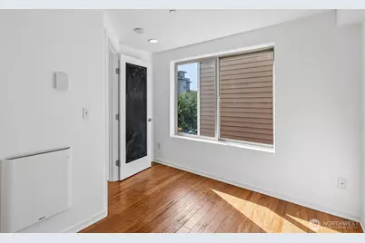 4341 8th Avenue NE, Seattle, WA 98105 - Photo 14