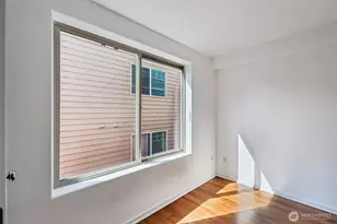 4341 8th Ave NE, Seattle, WA 98105 - Photo 16