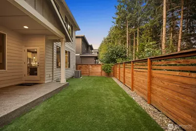 13437 Edmunds Parkway E, Bonney Lake, WA 98391 - Photo 38