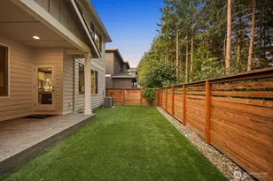 13437 Edmunds Pkwy E, Bonney Lake, WA 98391 - Photo 38
