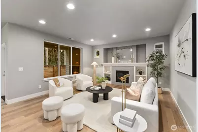 13437 Edmunds Parkway E, Bonney Lake, WA 98391 - Photo 4