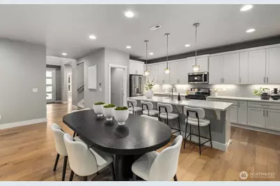 13437 Edmunds Parkway E, Bonney Lake, WA 98391 - Photo 12