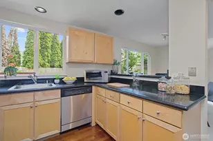23718 13th Pl S, Des Moines, WA 98198 - Photo 12