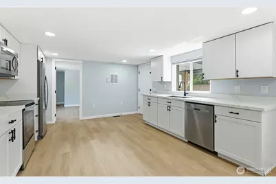 15722 52nd Street E #11, Sumner, WA 98390 - Photo 12