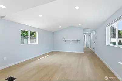 15722 52nd Street E #11, Sumner, WA 98390 - Photo 6