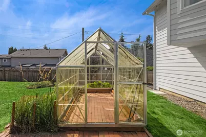 12453 NE 104th Street, Kirkland, WA 98033 - Photo 30