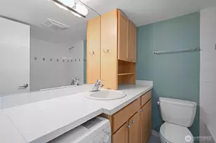 1601 Taylor Ave N, Seattle, WA 98109 - Photo 24