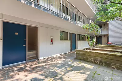 1601 Taylor Avenue N #204, Seattle, WA 98109 - Photo 28
