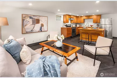 2117 N 36th Street, Seattle, WA 98103 - Photo 32
