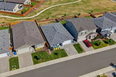 12701 177th Avenue E, Bonney Lake, WA 98391 - Photo 32