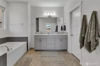 12701 177th Avenue E, Bonney Lake, WA 98391 - Photo 22