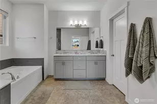 12701 177th Ave E, Bonney Lake, WA 98391 - Photo 22