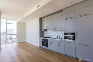 121 Stewart St, Seattle, WA 98101 - Photo 4