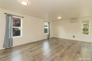 1002 E 71st Street Ct, Tacoma, WA 98404 - Photo 8