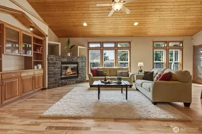9315 Milburn Loop SE, Olympia, WA 98513 - Photo 6