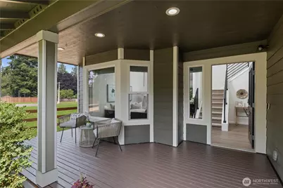 8030 131st Place NE, Kirkland, WA 98033 - Photo 4
