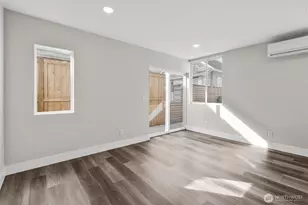 503 NE 42nd St, Seattle, WA 98105 - Photo 8