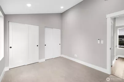 503 NE 42nd Street, Seattle, WA 98105 - Photo 16