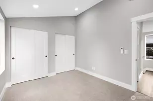 503 NE 42nd St, Seattle, WA 98105 - Photo 16
