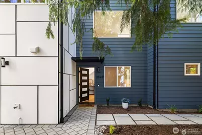 3849 NE 88th Street, Seattle, WA 98115 - Photo 2