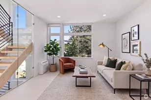 710 14th Ave, Seattle, WA 98122 - Photo 2