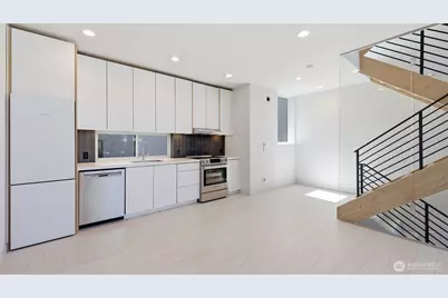 710 14th Avenue #C, Seattle, WA 98122 - Photo 6