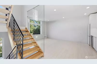 710 14th Avenue #C, Seattle, WA 98122 - Photo 4