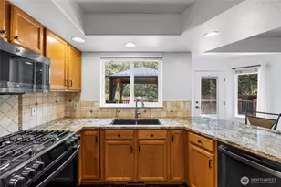 1811 Copper Pond Pl, Anacortes, WA 98221 - Photo 18