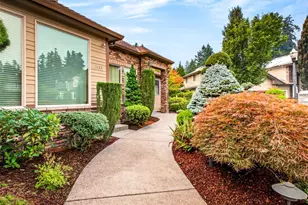 1005 SE 201st Ct, Camas, WA 98607 - Photo 2